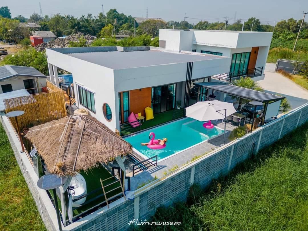 Biệt thự Pplakepool *