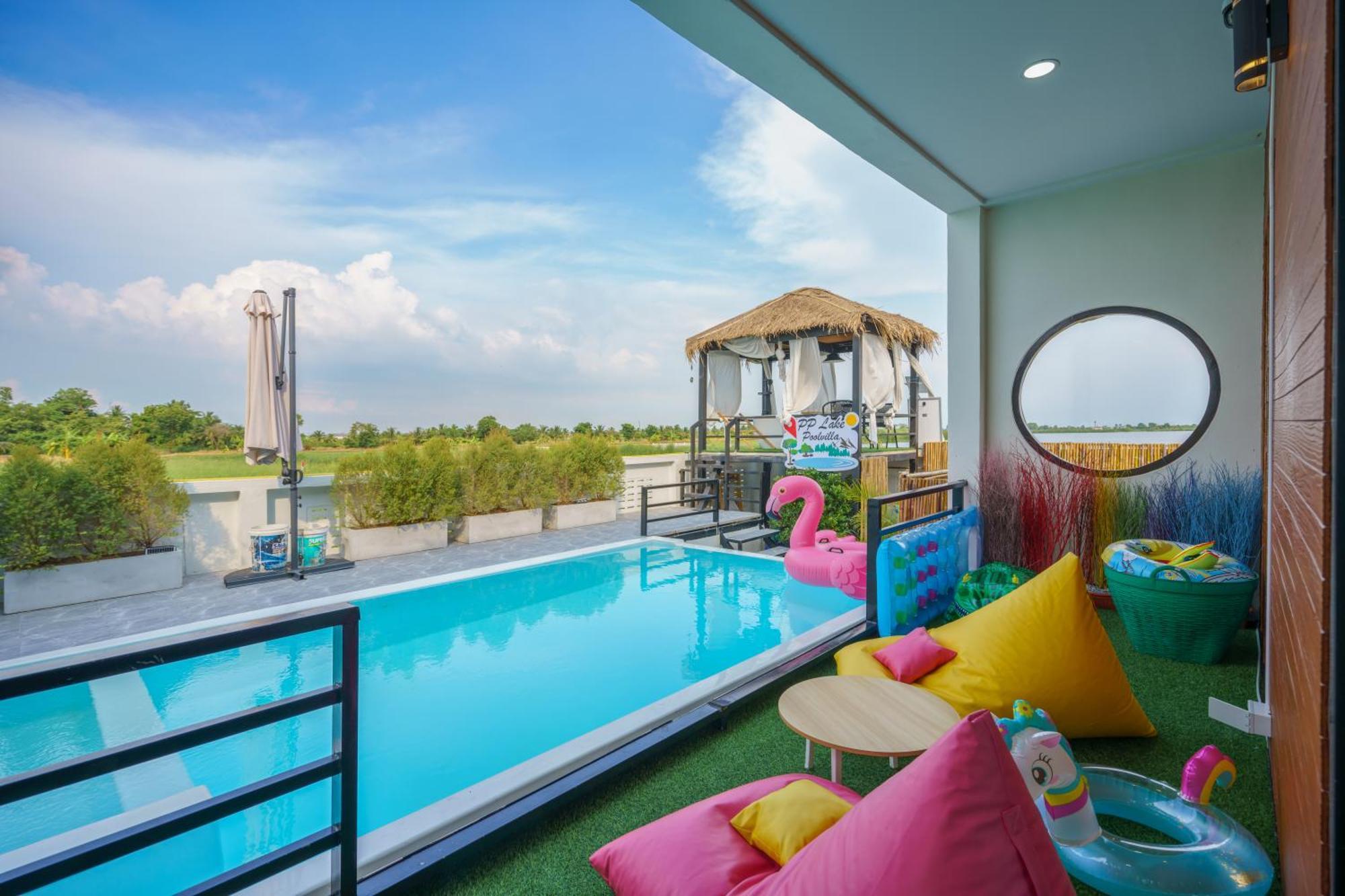Biệt thự Pplakepool *